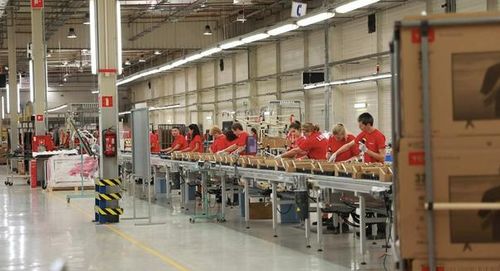 中國(guó)彩電巨頭崛起全球，銷量躍居世界第三的啟示